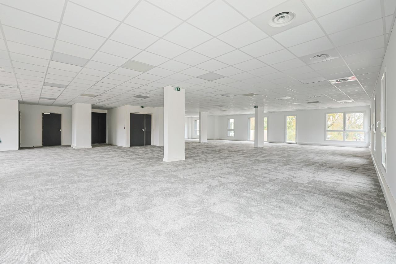 Bureau La Madeleine 703m² Vente bureau La Madeleine Nord OVBUR2317281 7